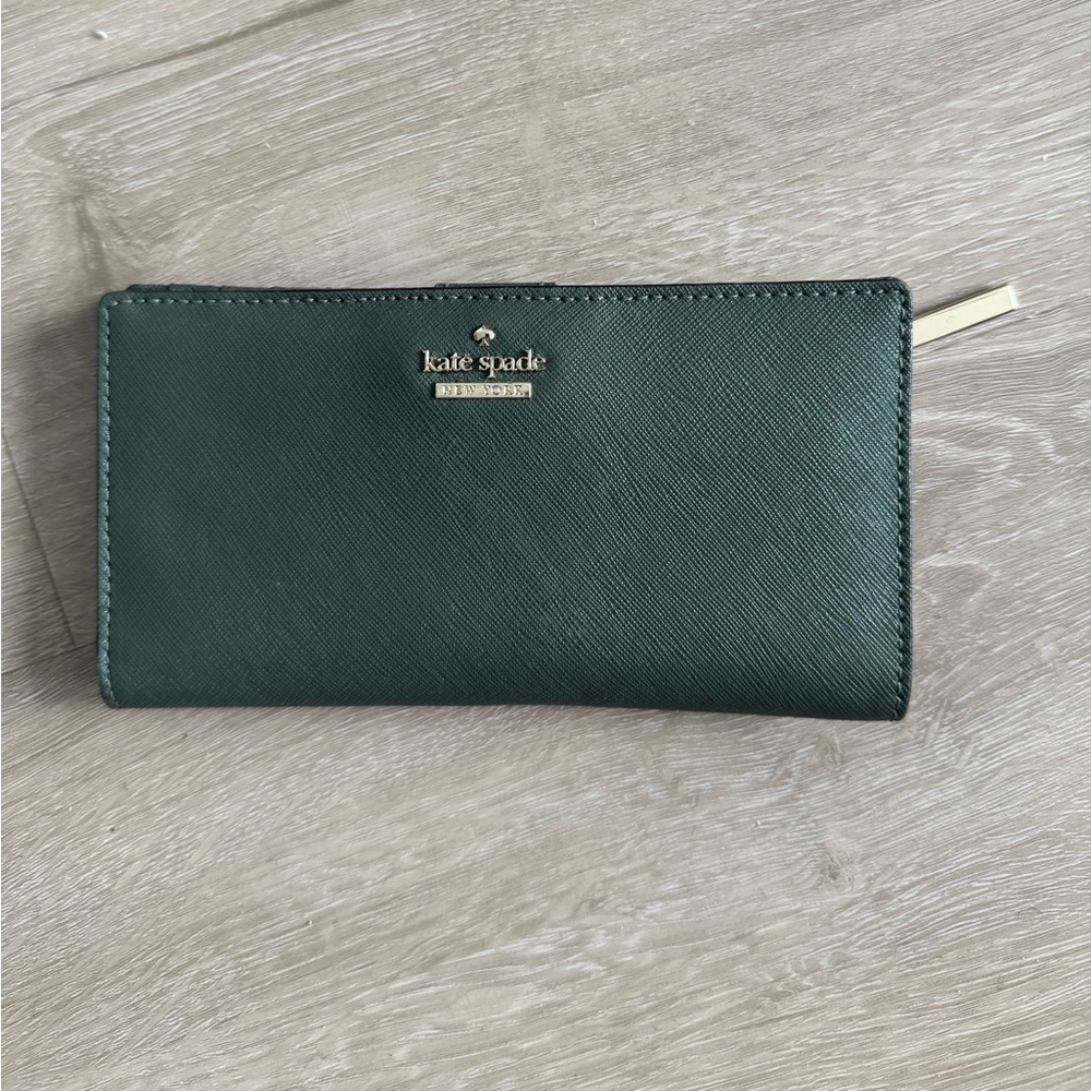 Kate Spade Large Slim Bifold Wallet